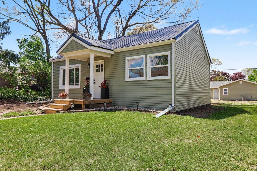 Photo of 276 Hadley Road, Kingsford Heights, IN 46346 (MLS # 838444)