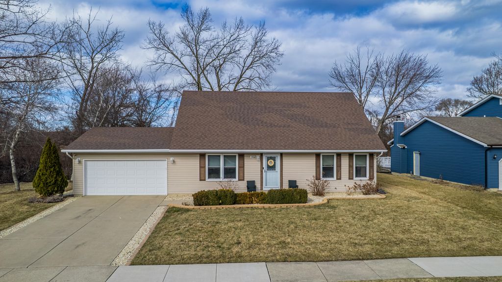 Photo of 306 Bach Road, Schererville, IN 46375 (MLS # 835767)