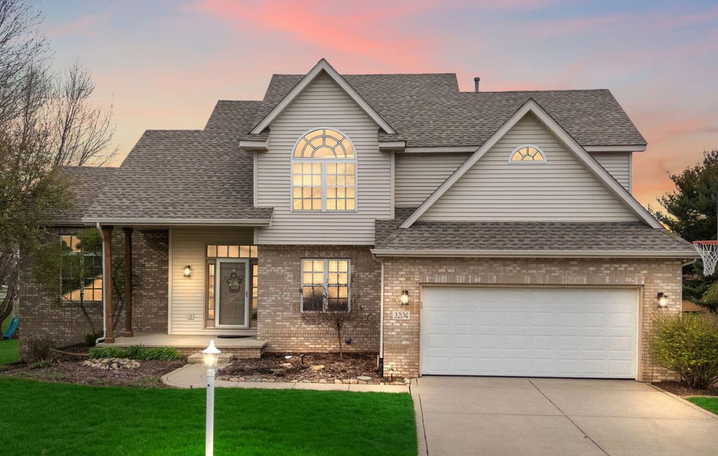 Photo of 3204 Clairborne Crossing, Valparaiso, IN 46385 (MLS # 836928)