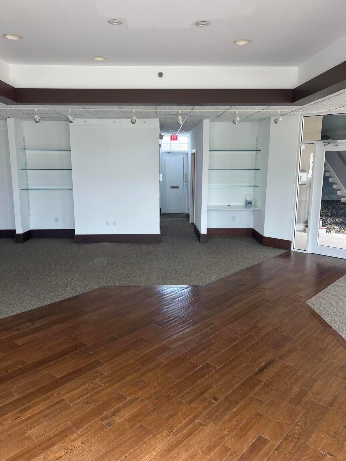 870 Sidewalk Road