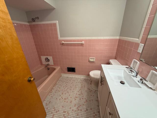 Merrillville, Indiana 46410, United States, 3 Bedrooms Bedrooms, ,2 BathroomsBathrooms,Residential,Active,159076