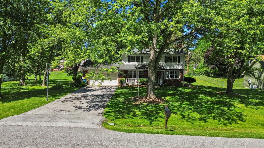 Photo of 228 Weblos Trail, Valparaiso, IN 46385 (MLS # 841721)