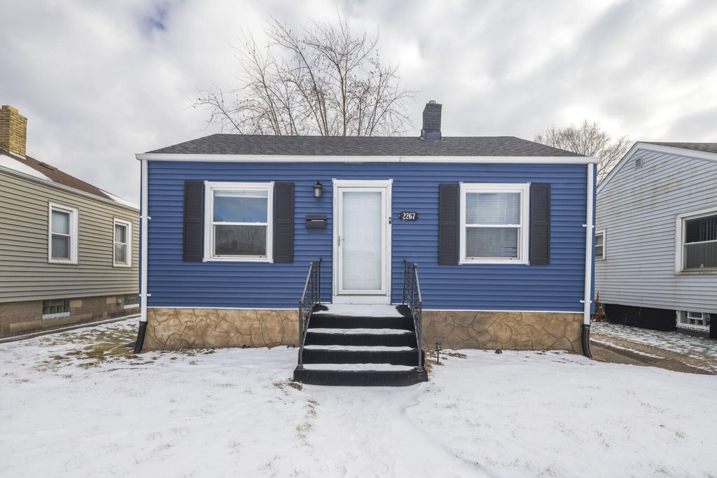 Photo of 2267 Tennessee Street, Gary, IN 46407 (MLS # 833460)