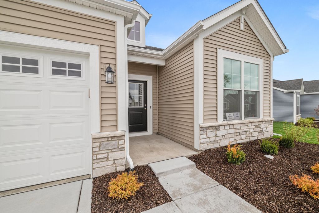 Photo of 4053 Reflection Place, Valparaiso, IN 46385 (MLS # 837273)