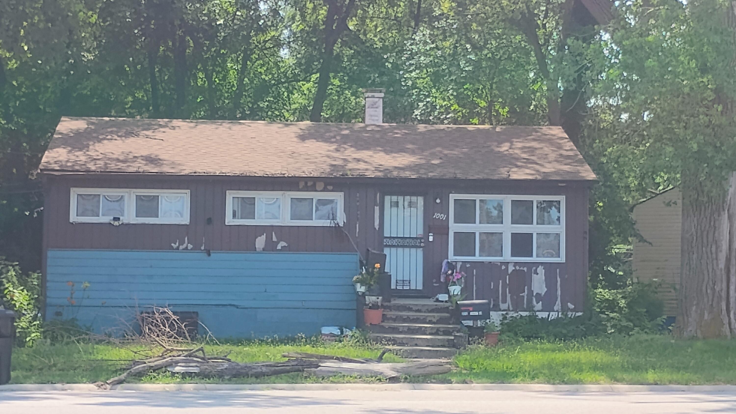 Photo 1 of 1 — 1001 Arizona Street, Gary, IN 46403