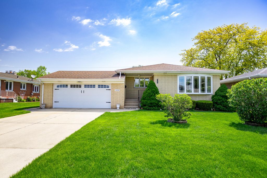 Photo of 7409 Arizona Avenue, Hammond, IN 46323 (MLS # 838944)