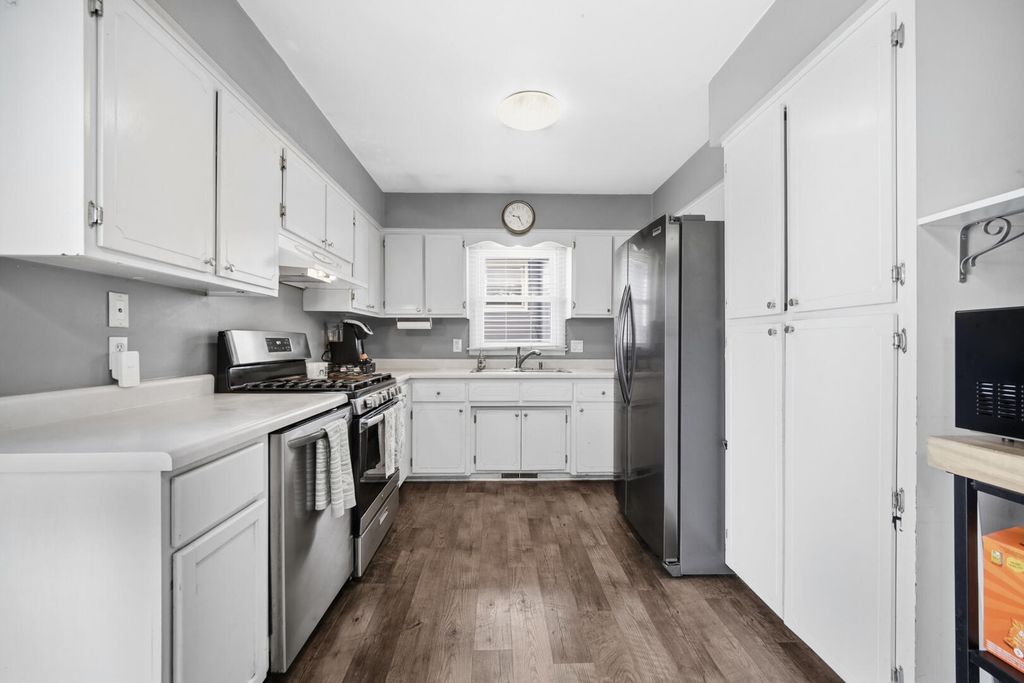 Photo of 520 211th Street, Dyer, IN 46311 (MLS # 834474)