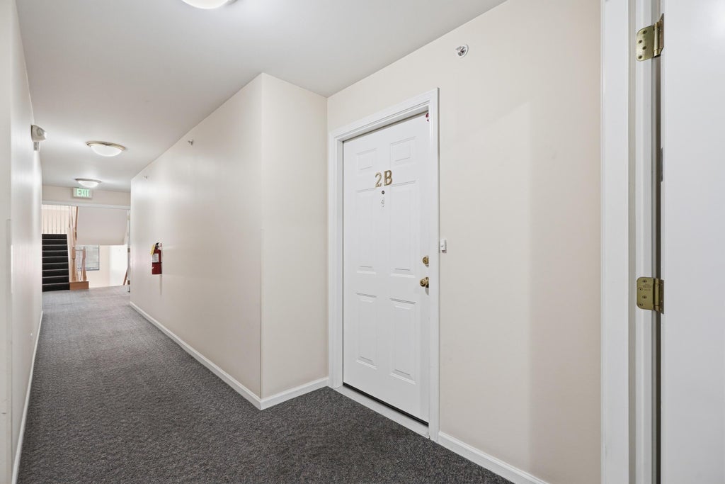 Photo of 1640 White Oak Circle #2b, Munster, IN 46321 (MLS # 841841)