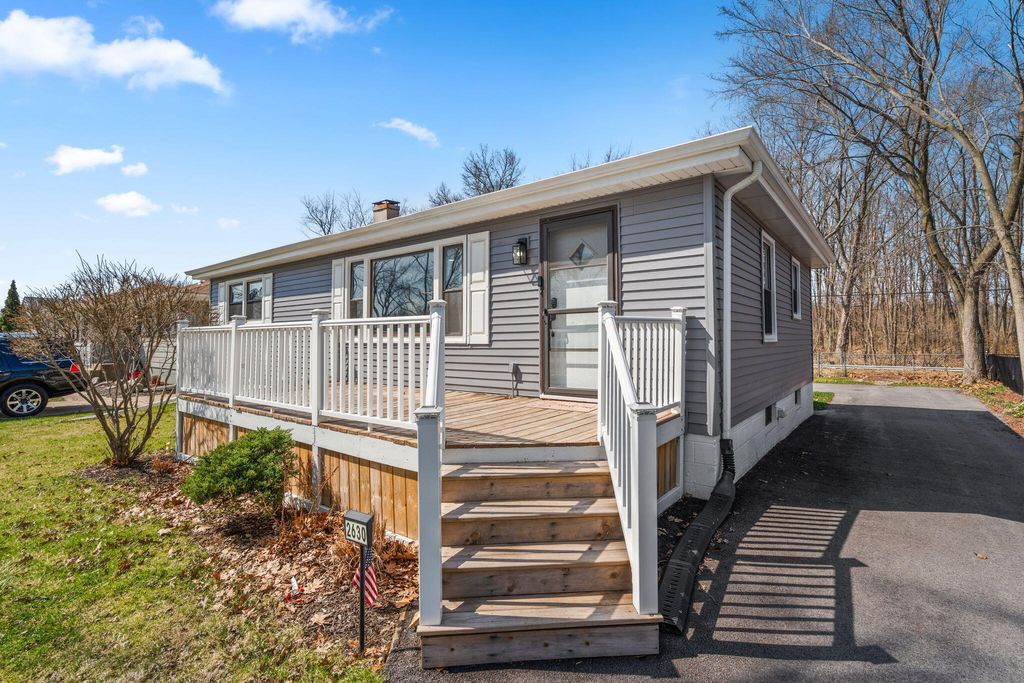 Photo of 2630 Forest Park Drive, Dyer, IN 46311 (MLS # 836290)