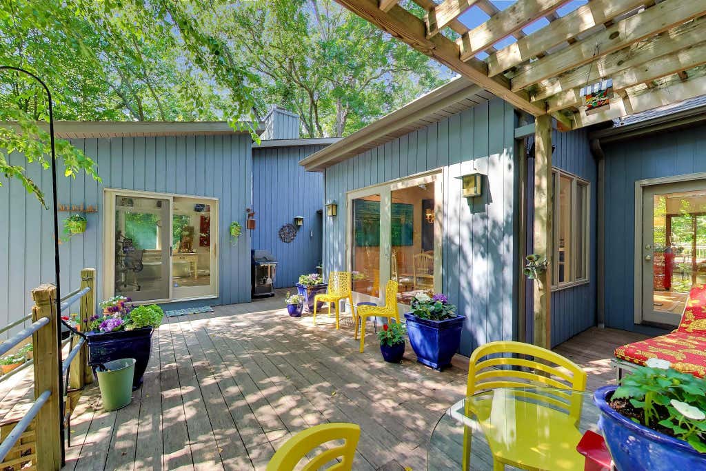 Photo of 314 Sunset Trail, Michigan City, IN 46360 (MLS # 843549)