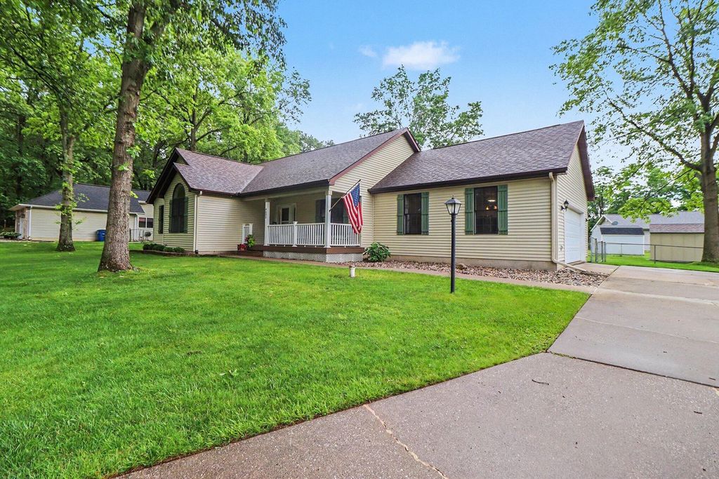 Photo of 4532 W Schultz Road, La Porte, IN 46350 (MLS # 840812)
