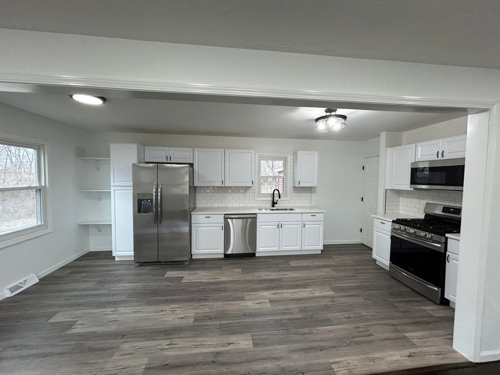 Photo of 6701 Madison Street, Merrillville, IN 46410 (MLS # 832571)