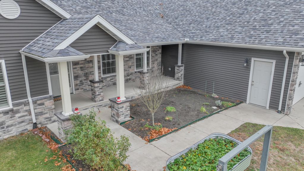 Photo of 7080 S 600 W, North Judson, IN 46366 (MLS # 831116)