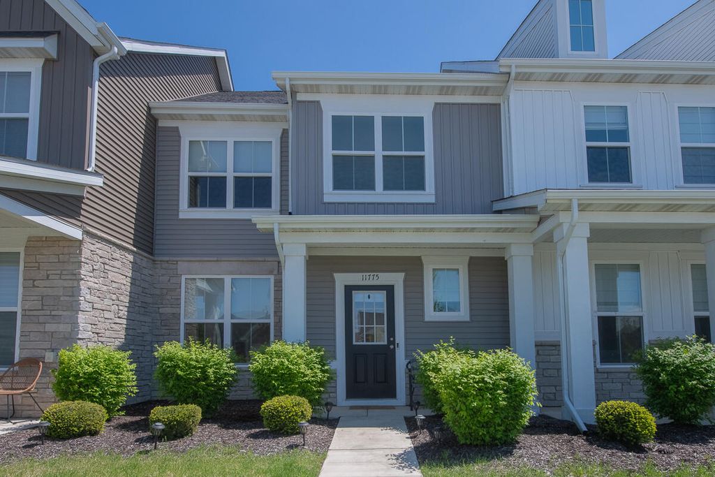 Photo of 11775 Rhode Island Street, Crown Point, IN 46307 (MLS # 838073)