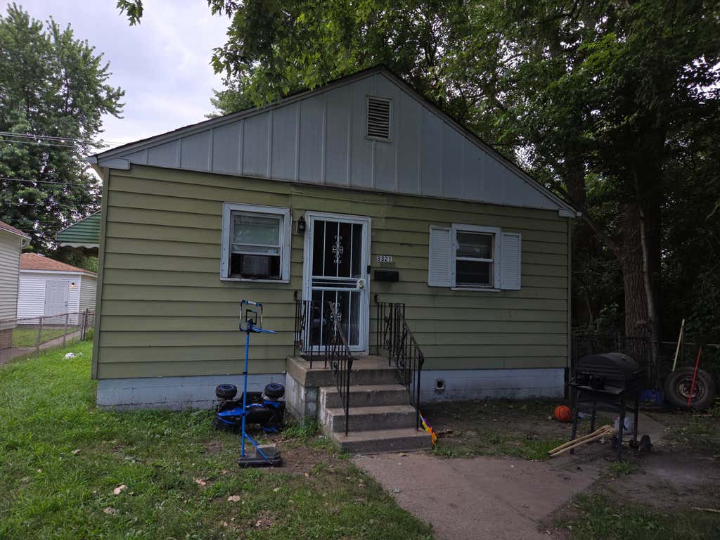 Photo of 3321 W 11th Avenue, Gary, IN 46404 (MLS # 843061)