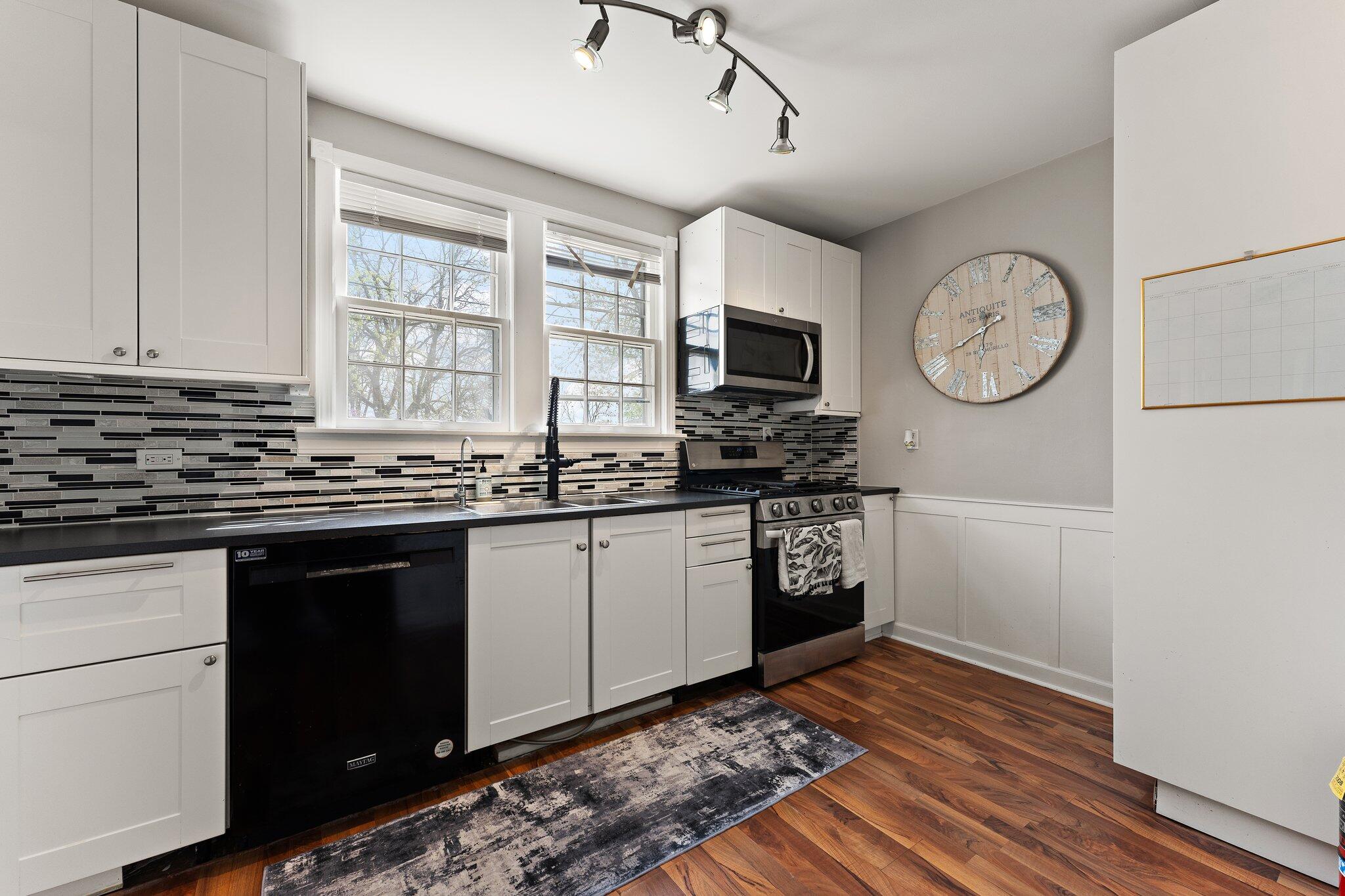 306 Holton Ridge
