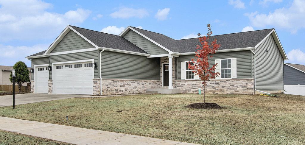 Photo of 5766 Brookview Avenue, Portage, IN 46368 (MLS # 829438)