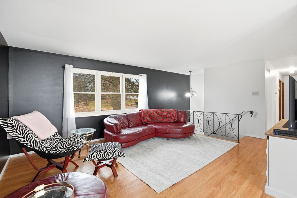 Photo of 508 W 117th Place, Crown Point, IN 46307 (MLS # 834643)