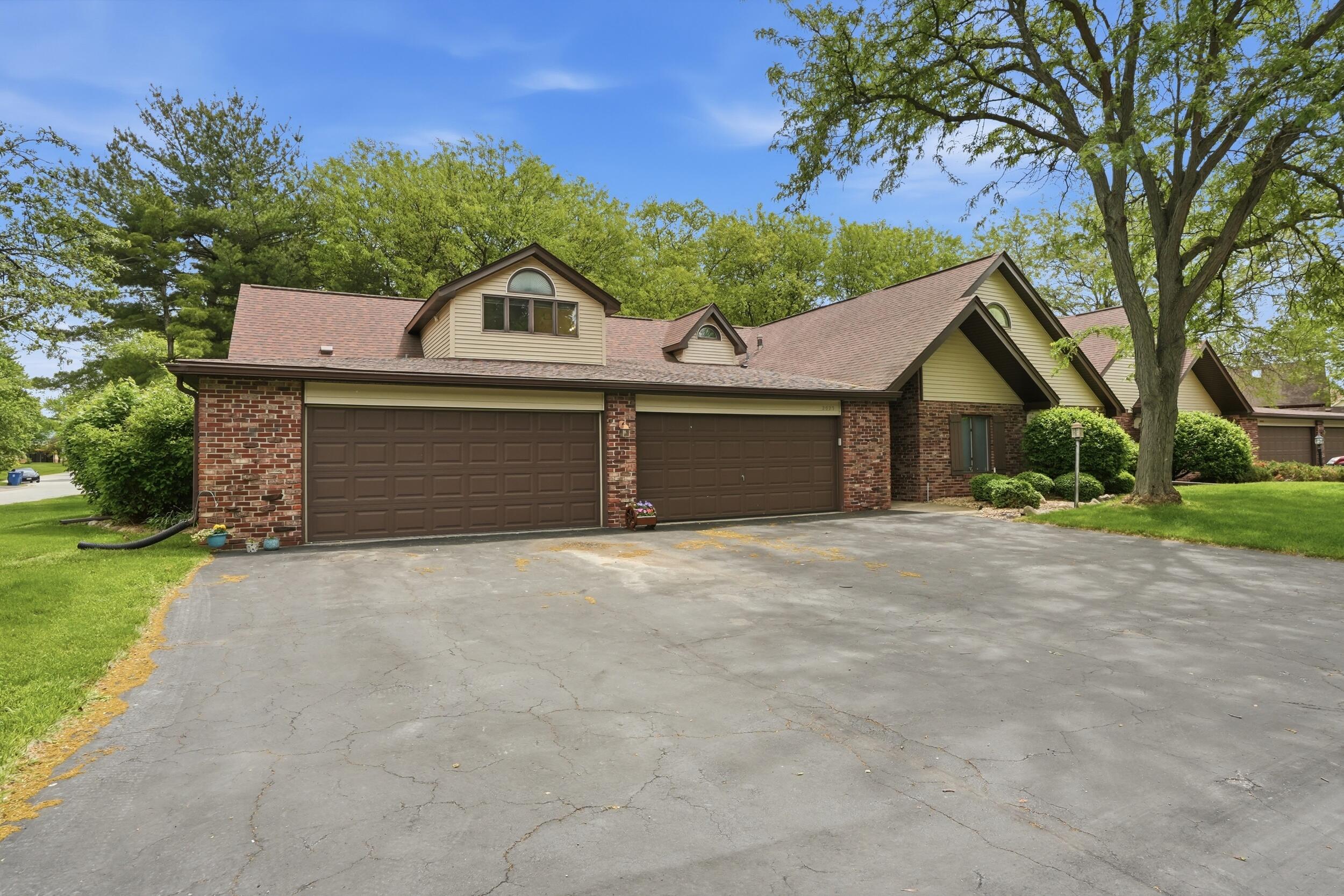 2023 Dorchester Lane 1
