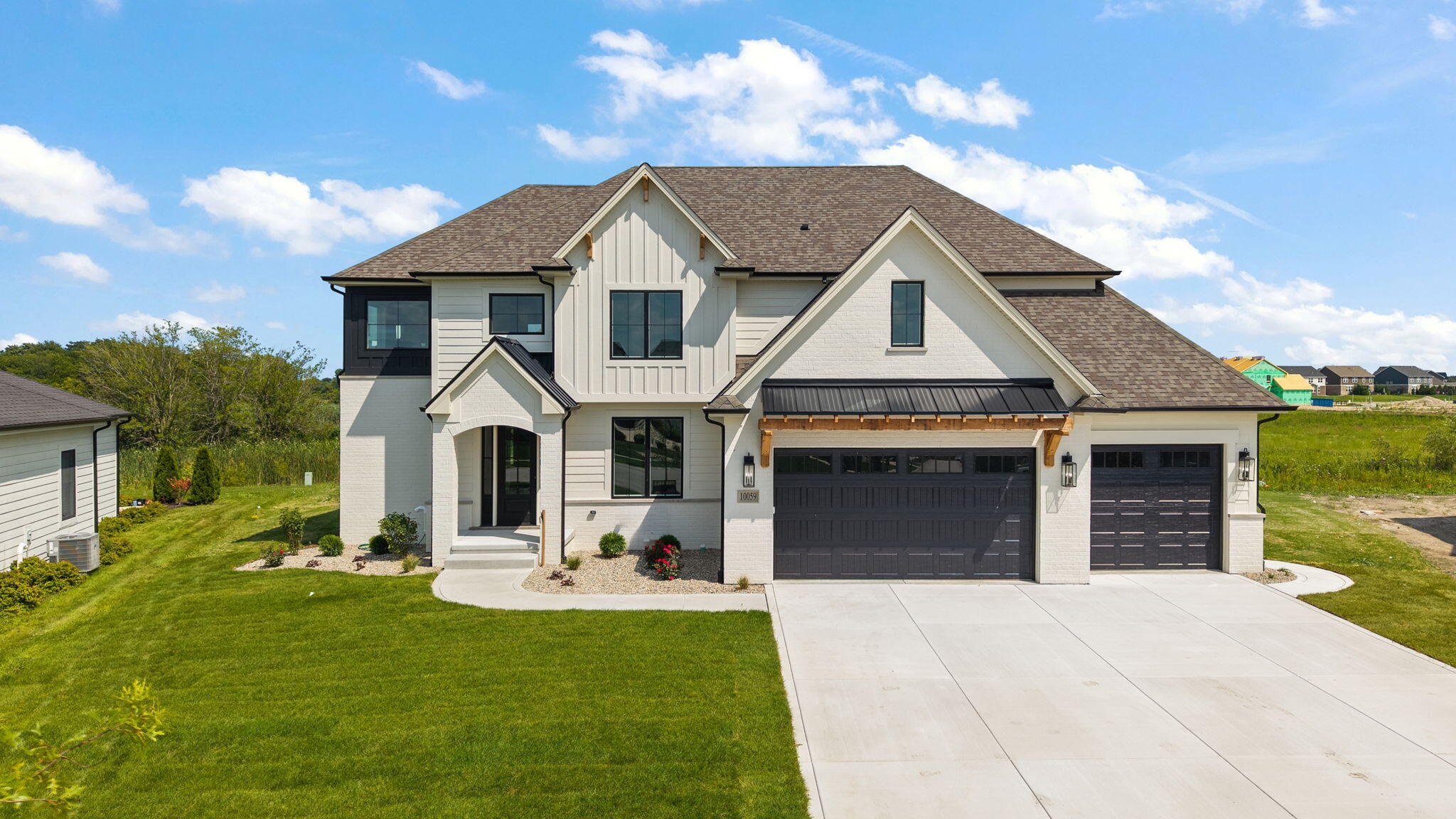 10059 Lilac Cove