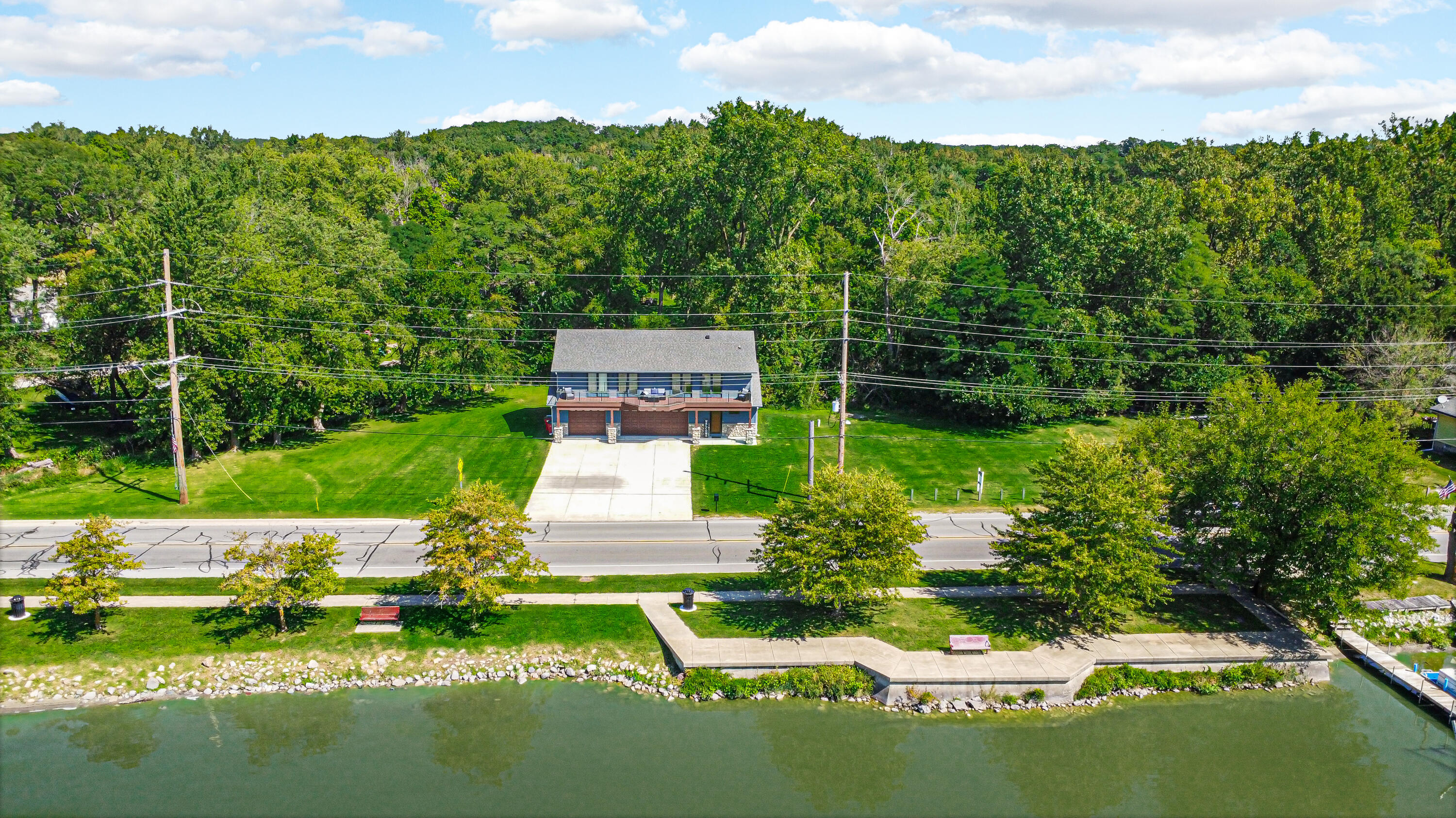 7912 Lake Shore Drive