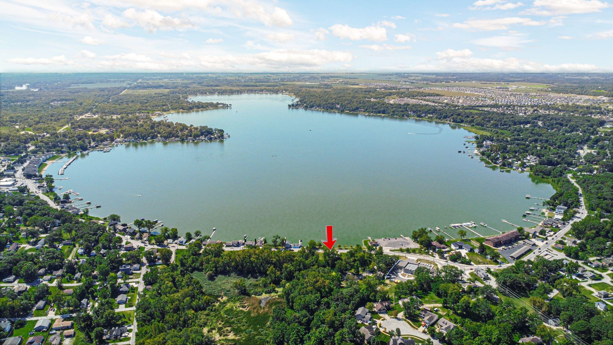 7912 Lake Shore Drive