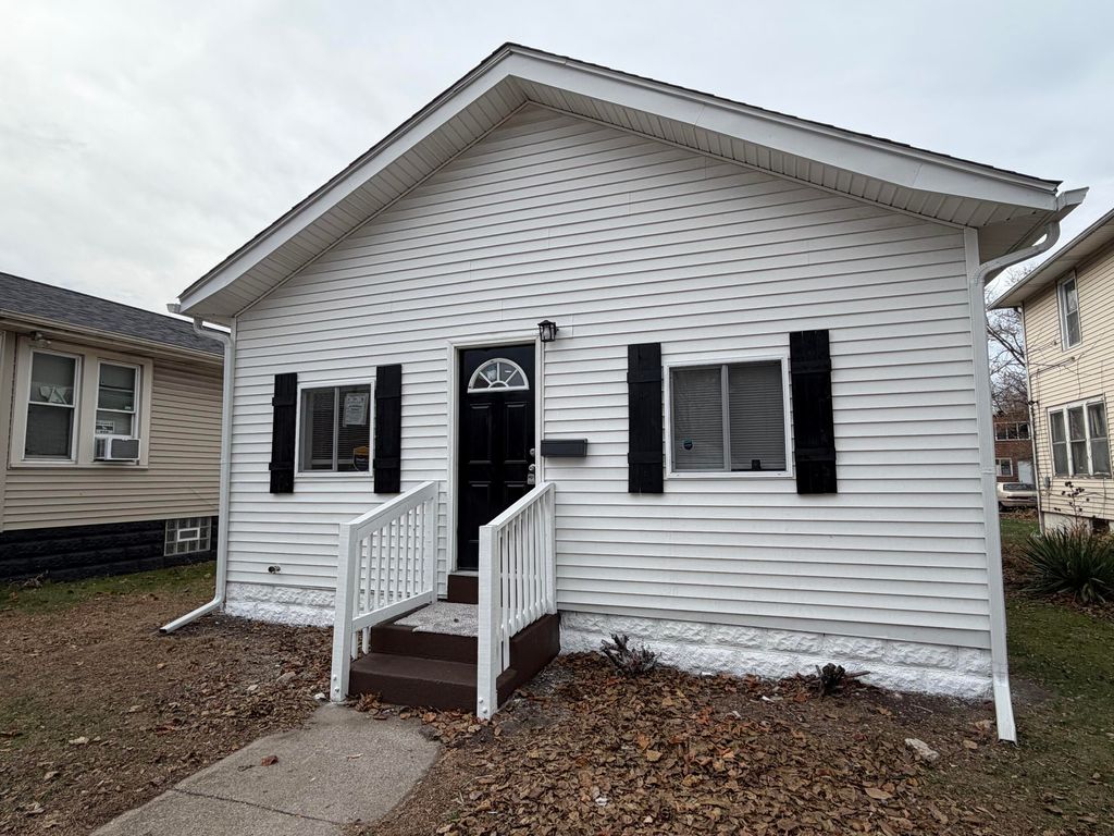 Photo of 3744 Washington Street, Gary, IN 46408 (MLS # 832594)