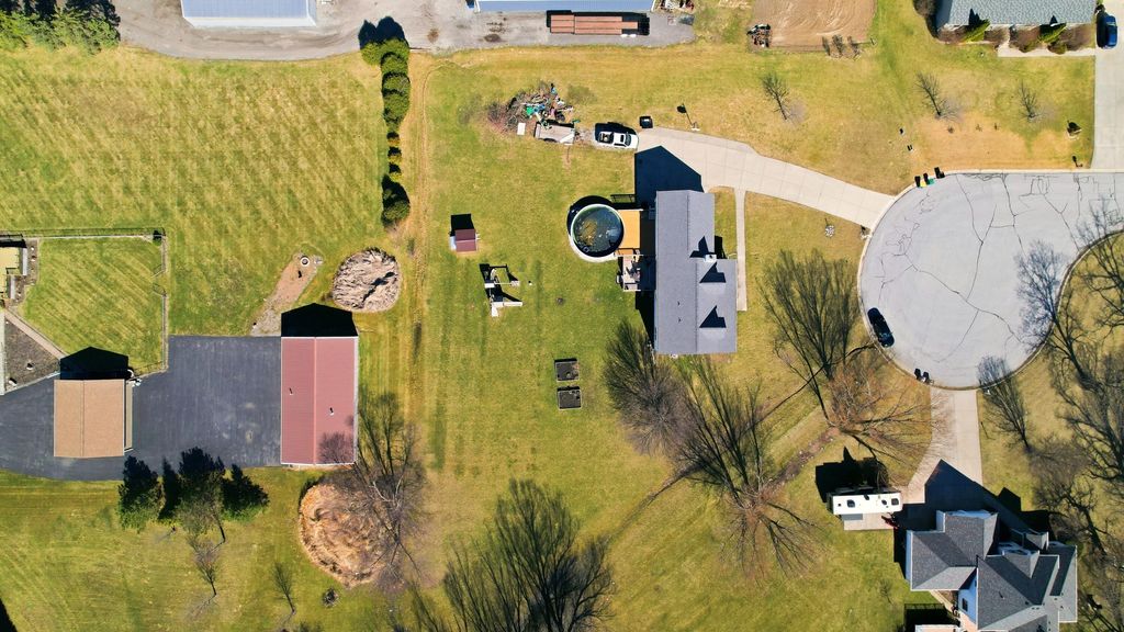 Photo of 664 Windy Meadow Court, Hebron, IN 46341 (MLS # 835273)