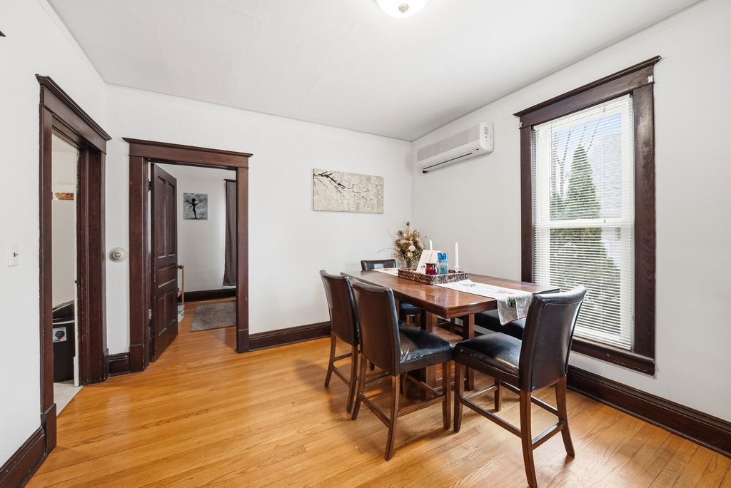 Photo of 404 Indiana Avenue, Valparaiso, IN 46383 (MLS # 835209)