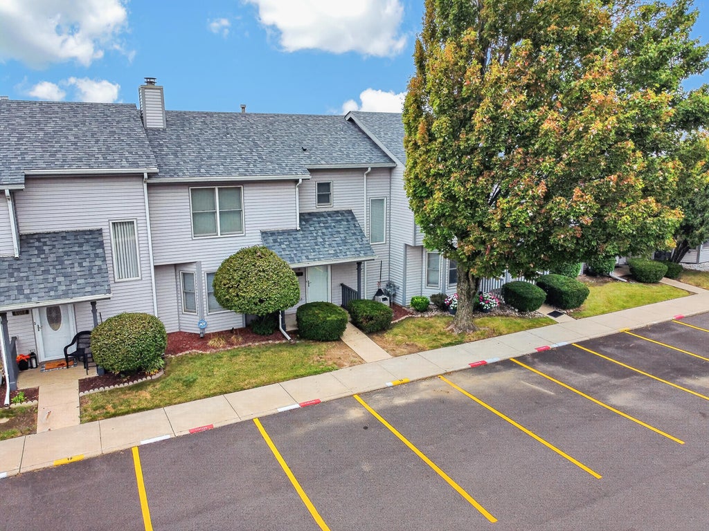 Photo of 6066 Virginia Street, Merrillville, IN 46410 (MLS # 845668)