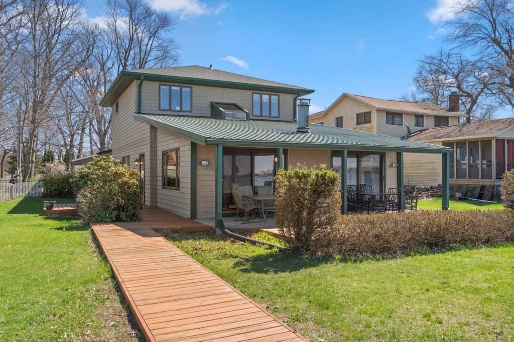 Photo of 6113 S State Road 10, Knox, IN 46534 (MLS # 836801)