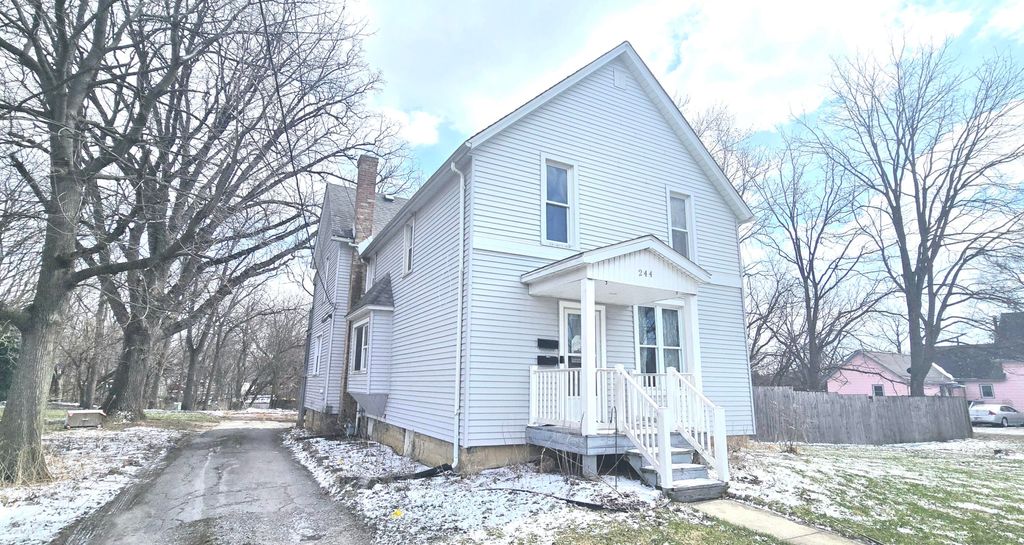 Photo of 244 Burnham Street, Lowell, IN 46356 (MLS # 836252)