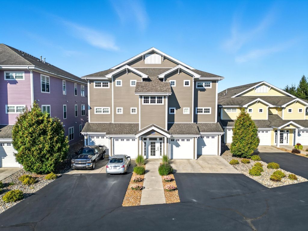 Photo of 13234 E Lakeshore Drive #K-202, Cedar Lake, IN 46303 (MLS # 835687)