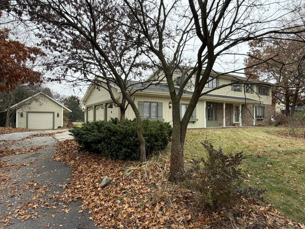 Photo of 10859 Bunker Drive, DeMotte, IN 46310 (MLS # 832063)