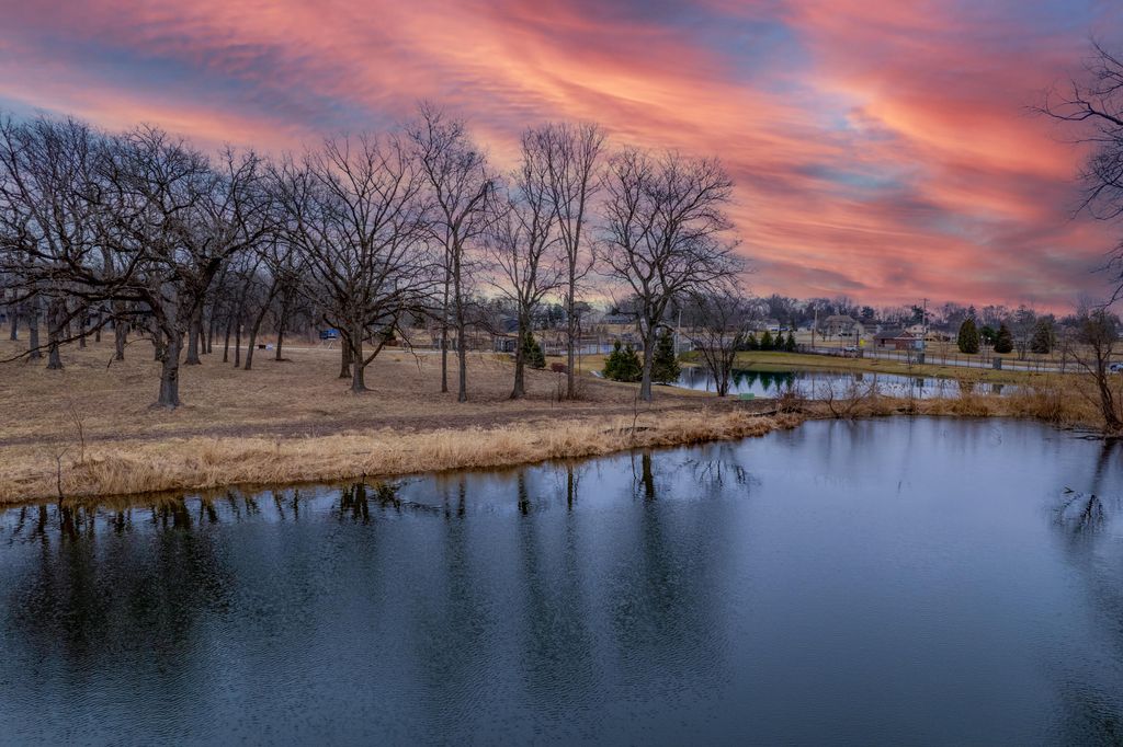 Photo of 9260 Continental Way, Saint John, IN 46373 (MLS # 834454)