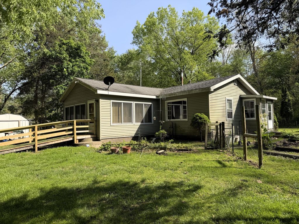 Photo of 6550 E 725 N, Monterey, IN 46960 (MLS # 838304)