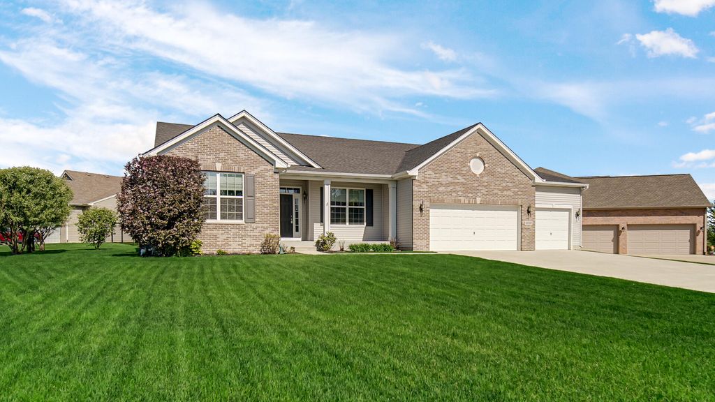 Photo of 10280 California Street, Crown Point, IN 46307 (MLS # 840020)