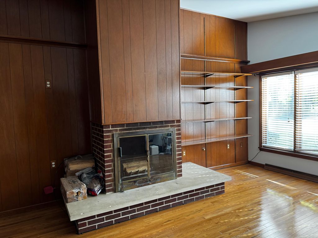 Photo of 2306 W 65th Avenue, Merrillville, IN 46410 (MLS # 833288)