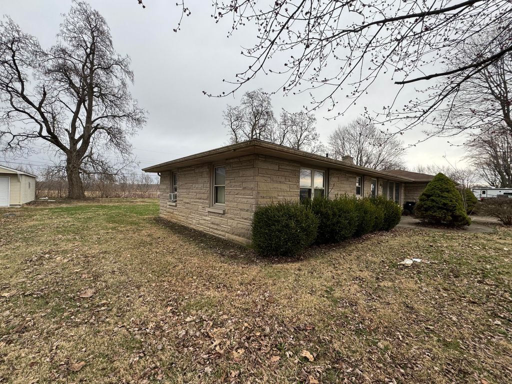 Photo of 130 Norris Drive, Anderson, IN 46013 (MLS # 835654)