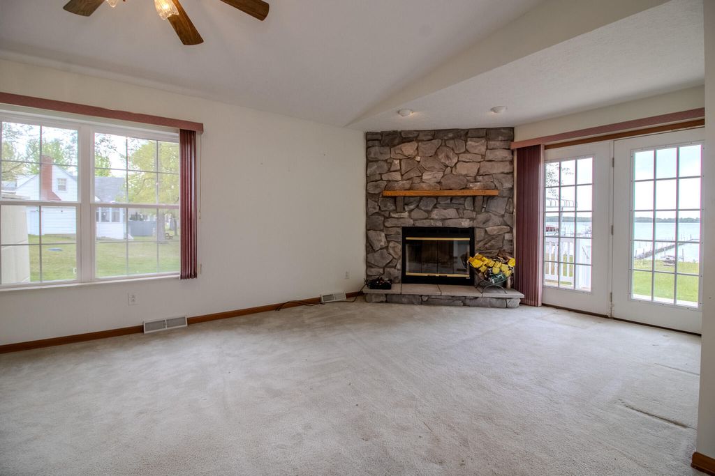 Photo of 6569 S Indiana 10, Knox, IN 46534 (MLS # 838570)