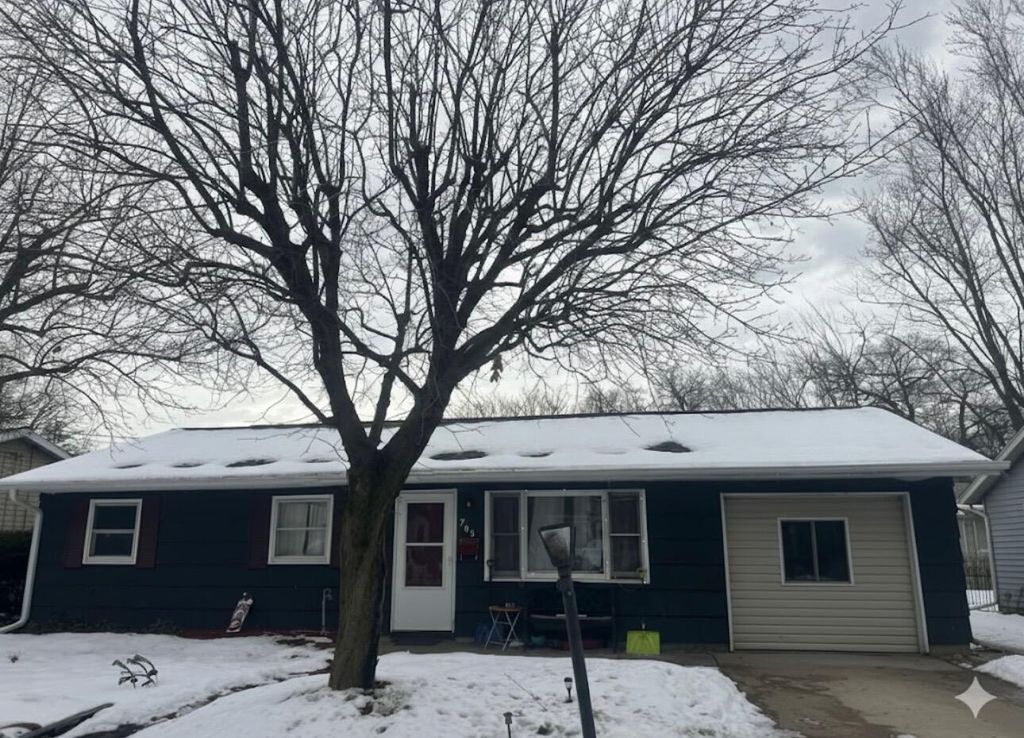 Photo of 705 Plymouth Court, Michigan City, IN 46360 (MLS # 833966)