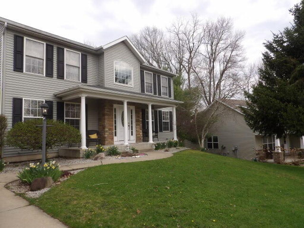 Photo of 612 Dunn Street, New Carlisle, IN 46552 (MLS # 836828)