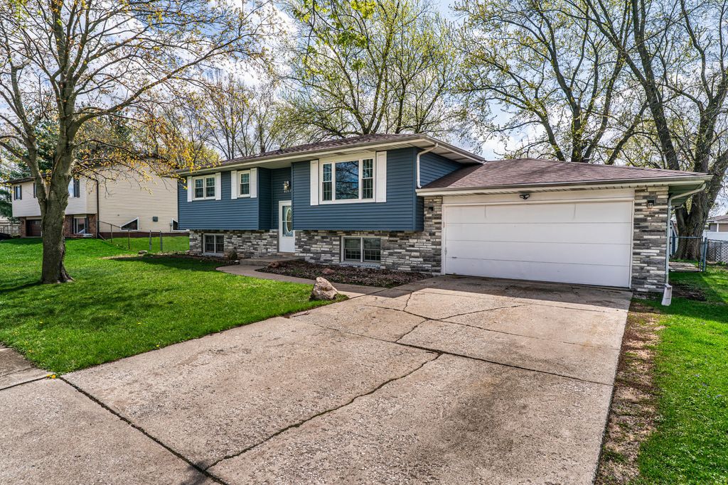 Photo of 6207 Abercorn Avenue, Portage, IN 46368 (MLS # 837121)