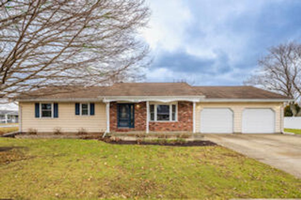 Photo of 601 Post Street, Wanatah, IN 46390 (MLS # 832758)