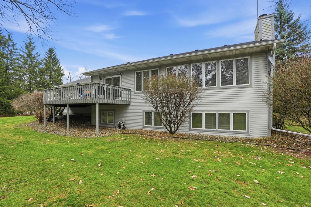 Photo of 10906 Bunker Drive, DeMotte, IN 46310 (MLS # 831675)