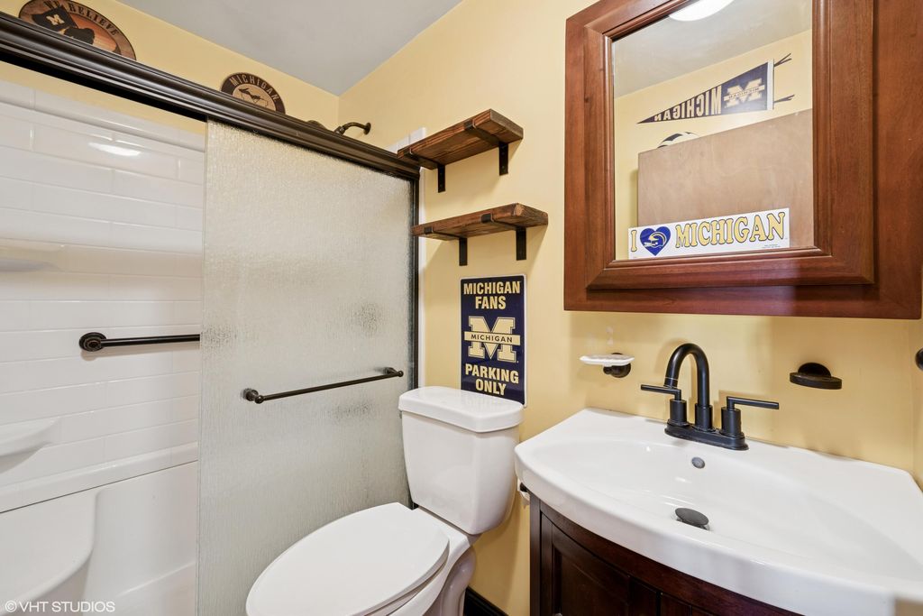 Photo of 805 Henry Street, Michigan City, IN 46360 (MLS # 833323)