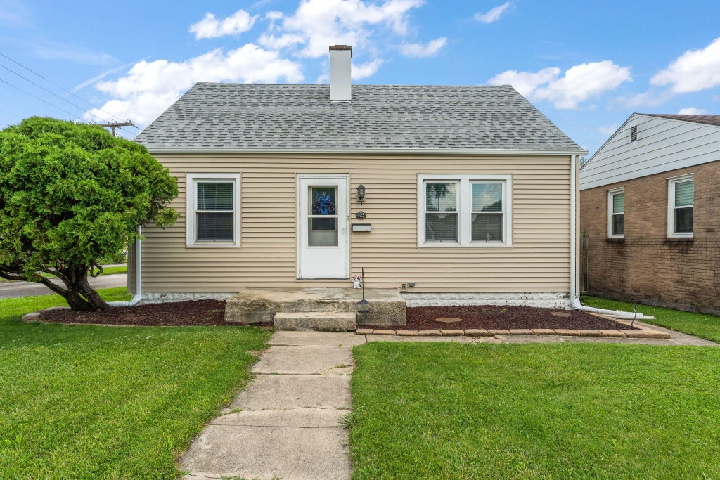 Photo of 125 N Wisconsin Street, Hobart, IN 46342 (MLS # 841483)