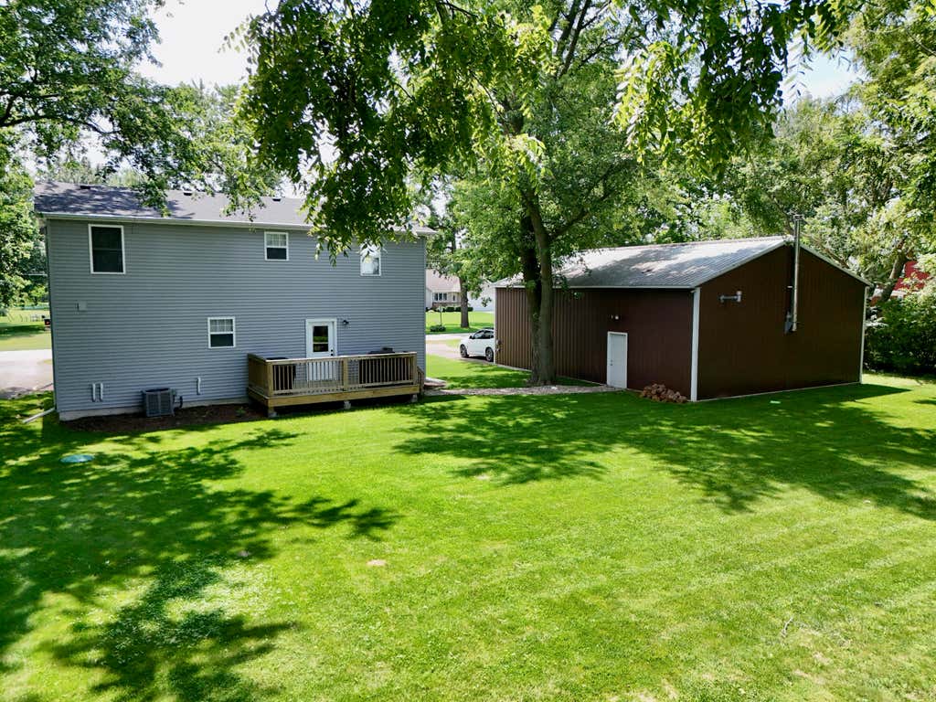 Photo of 195 E 400 S, Valparaiso, IN 46383 (MLS # 843515)