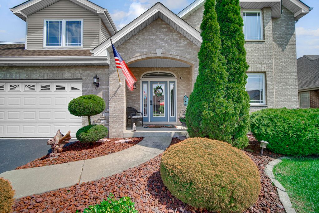 Photo of 10351 Adler Cove, Saint John, IN 46373 (MLS # 839564)