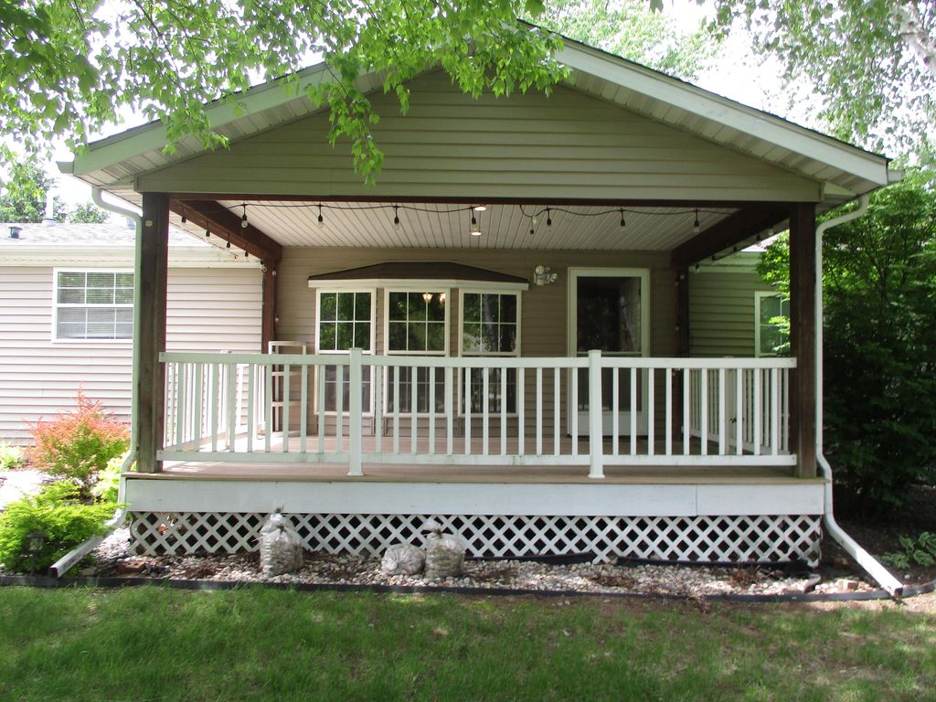 Photo of 11276 N 500 W, Wheatfield, IN 46392 (MLS # 839042)